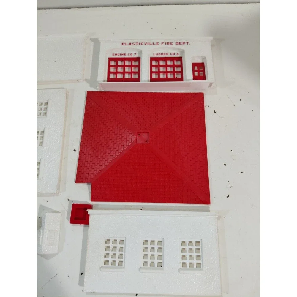Plasticville O/S Gauge Model Railroad Scenery Fire Department Station Building